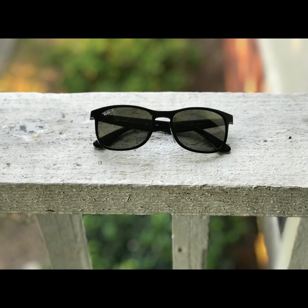 Ray-Ban Polarized - Picture 3 of 4